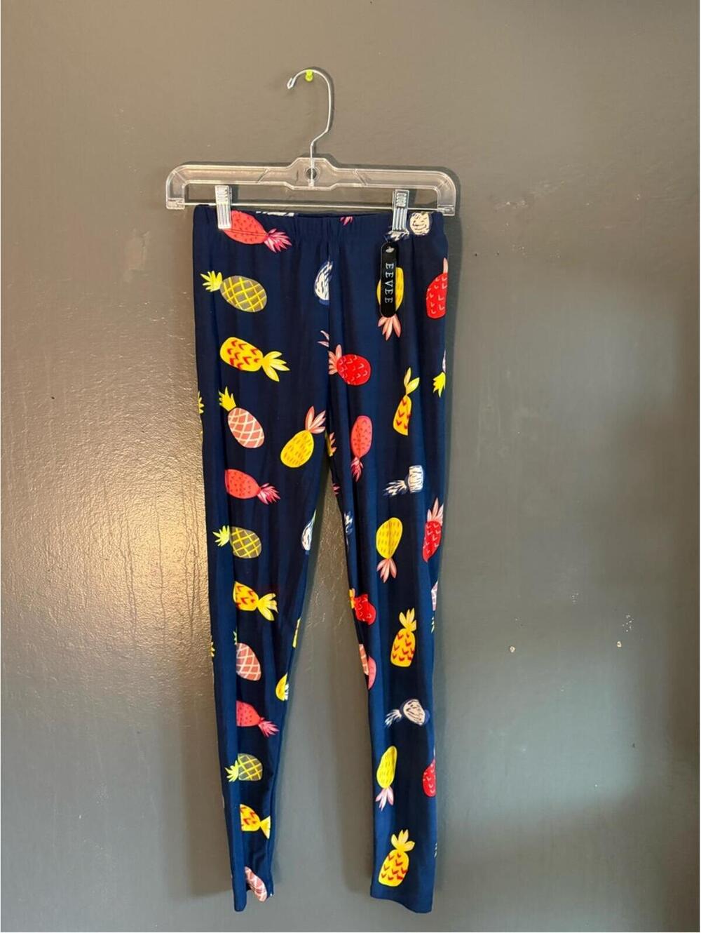 Eevee Women's Blue Pineapple Print Ankle Leggings New With Tags